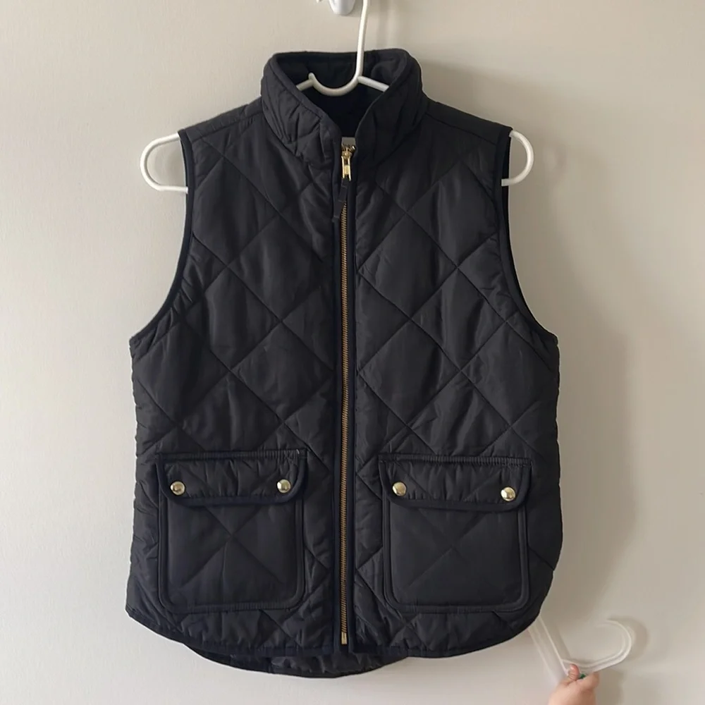Jcrew black excursion vest S